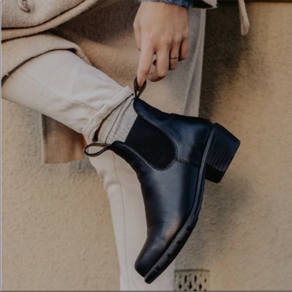 Blundstone 1671 Heeled Chelsea Boots